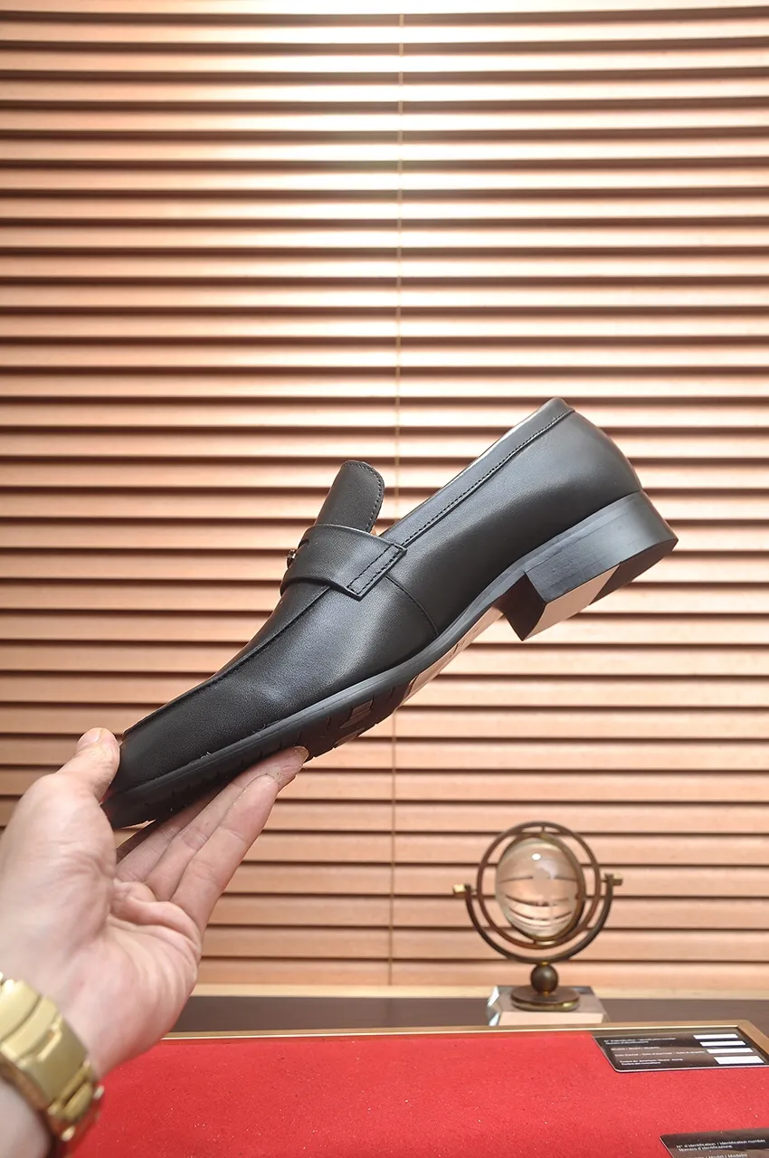 Men's shoes 💰520💶【Ferragamo/Ferragamo】The latest model in the counter. Original imported high-quality cowhide with open sides + imported 🐂 water-dyed cowhide lining + original luxury metal buckle + original combination outsole. No pressure for comparison. 38--45 (45 is custom-made and cannot be returned or exchanged)